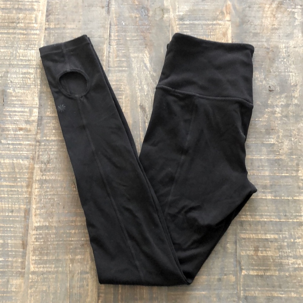 ATHLETA black stirrup legging SZ SP (small petite)